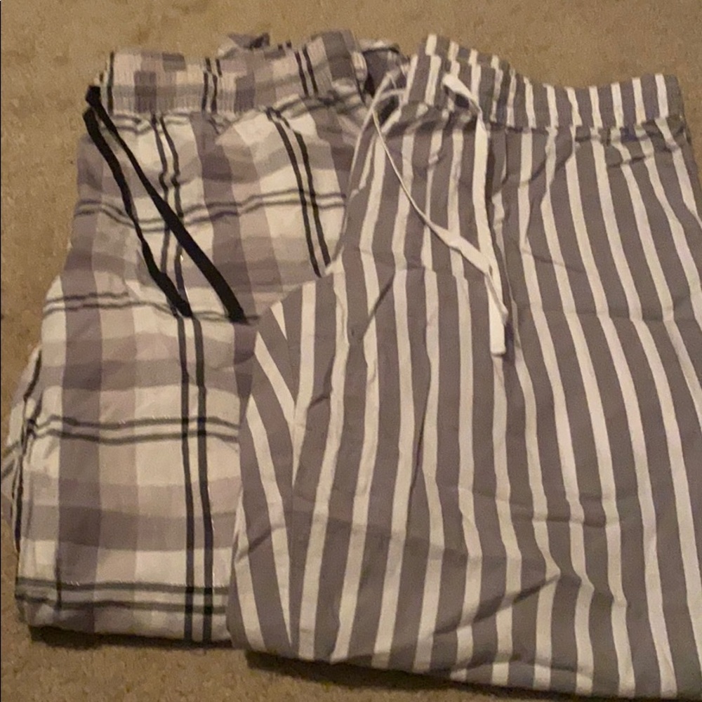 Pajama pants Sz medium two pair very comfy